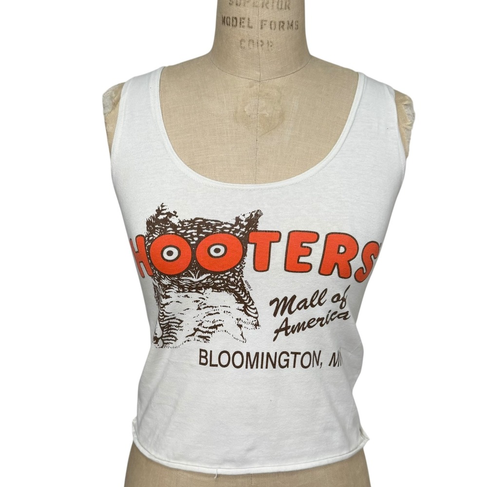 Vintage Hooters Mall of America Bloomington MN Tank Top Y2K White Women M